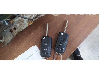 Руль Volkswagen Touran II  2010 - 2016 года C04A3      