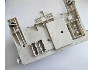 Блок предохранителей 31254903, 519096804   Volvo C30    