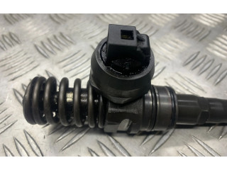 Форсунка 038130073AG    Volkswagen Touran I   