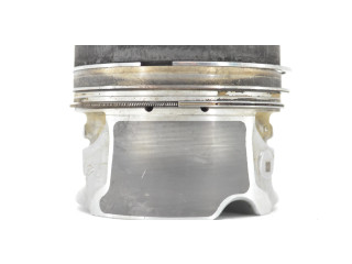 Píst 11258519401 BMW 3 F30 F35 F31 pro naftový motor 2.0 B47D20A