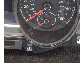 Панель приборов    Volkswagen Golf VII       