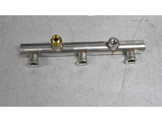 Топливная рампа 06E130090F   Audi S5   для двигателя CGWC