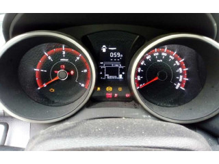 Přístrojová deska  SsangYong Tivoli 2017 8021035100, 63211701200276  