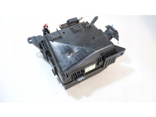 Блок предохранителей Mitsubishi Outlander