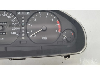 Панель приборов MR270101, DX40   Mitsubishi Carisma       