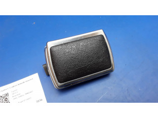 Задняя пепельница