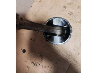 Píst Toyota RAV 4 (XA30)