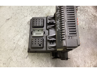 Блок предохранителей 30728542, 05W241   Volvo XC70    