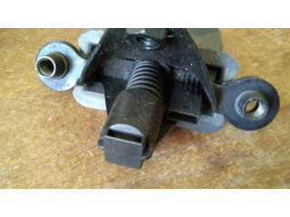 Замок задней крышки