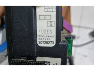 Блок предохранителей 8676391   Volvo V70    