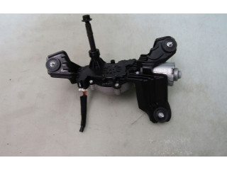 Моторчик заднего дворника 98700J7000, 0390205069    KIA Ceed