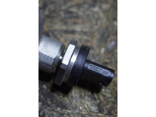 Топливная рампа 7639975   BMW 1 F20 F21  