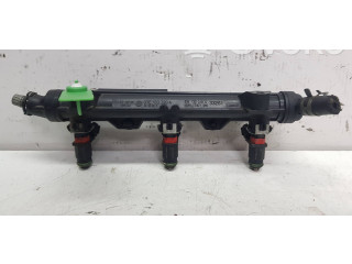 Топливная рампа 03E906031A, 03E133320A   Skoda Fabia Mk2 (5J)  