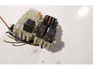 Блок предохранителей     Ford S-MAX    