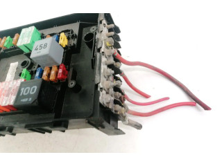 Блок предохранителей  1K0937125A   Skoda Octavia Mk2 (1Z)    
