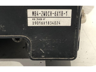 Přístrojová deska Mitsubishi Outlander 2001 MB4-2WDCH-6X18-1