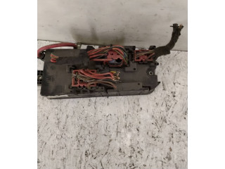 Блок предохранителей 13170899, 00197711 Opel Vectra C