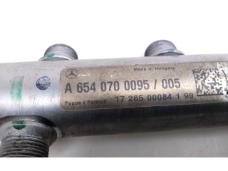 Топливная рампа A6540700095   Mercedes-Benz E W213   для двигателя 65492080184186
