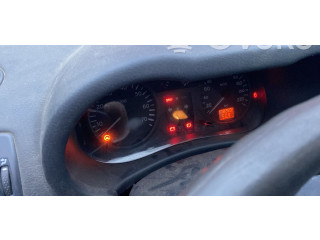 Спидометр (приборный щиток) 8200261119 Renault Clio II