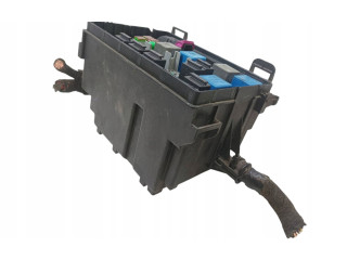 Блок предохранителей     Opel Meriva B    