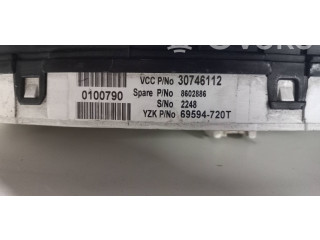 Панель приборов 30746112, 8602886 Volvo V70