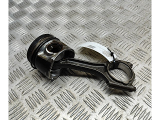 Поршень D 4204 T5 31375187, 31430898 Volvo XC60