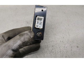 Блок управления GE4T675D2 Mazda 626