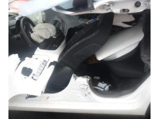 Панель приборов    Peugeot 108       