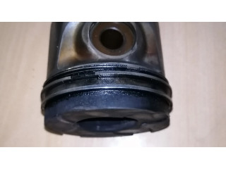 Поршень с шатуном Volvo V70