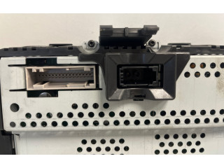 Přístrojová deska Volkswagen Touareg II 2012 7P6920982E