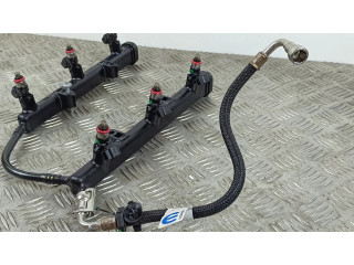 Топливная рампа 05281428AA Jeep Grand Cherokee WL 3.6