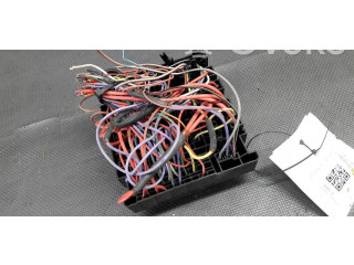 Блок предохранителей 5246582 Saab 9-5