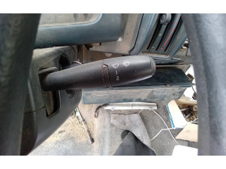 Ручка стеклоочистителей    Renault Trafic I