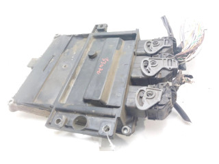 Рулевая рейка  Блок управления двигателем ECU 8200303619   Renault Clio II 2001 - 2005 года