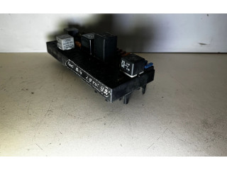 Pojistková skříňka 443941822A, 443941822 Audi 80 90 S2 B4 1993