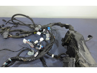 Pojistková skříňka Toyota Camry VIII XV70 2019