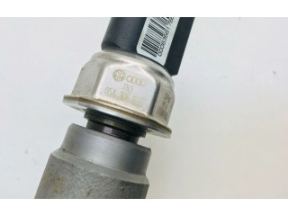 Vstřikovací lišta 05A130089, 05A130090   Audi Q7 4L     