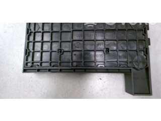 Pojistková skříňka 7H0937550 Volkswagen Multivan T5 2004