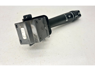 Ручка стеклоочистителей Volvo V70