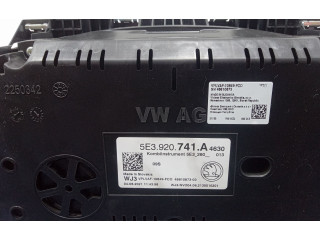 Панель приборов 5E3920741A, 5E3920741A Skoda Octavia 985