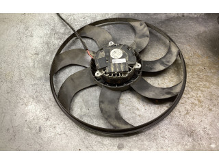 Вентилятор радиатора 5Q0121203CD, 5Q0959455AQ Skoda Superb B8 (3V)