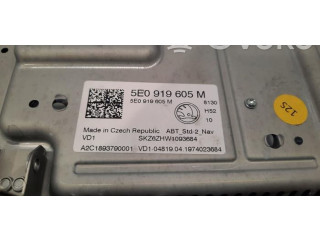 Дисплей    5E0919605M   Skoda Octavia Mk3 (5E)