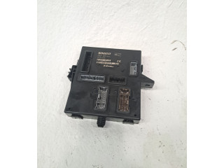 Блок управления двигателем Блок управления 284B15839R Dacia Sandero III