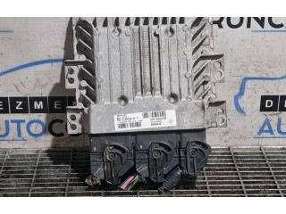 Блок управления двигателя S180095134A, 237102259R Dacia Duster