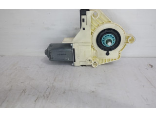 Моторчик заднего дворника DLB500074    Land Rover Discovery 4 - LR4