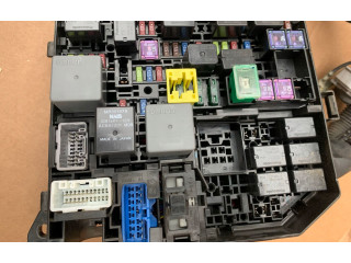 Блок предохранителей Mitsubishi Outlander