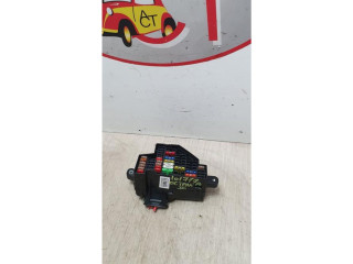 Блок предохранителей 1K0937125D, 1K0937125D Skoda Octavia Mk2 (1Z)