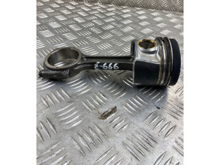  Поршень с шатуном CRLB 02604LA  Audi A3 S3 8V  