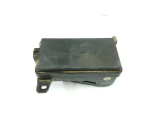   Pojistková skříňka AMR1553, 1H2Z14417KA   Land Rover Discovery 1997