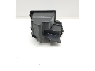 Блок предохранителей 252361535R, 243129358R Renault Clio V